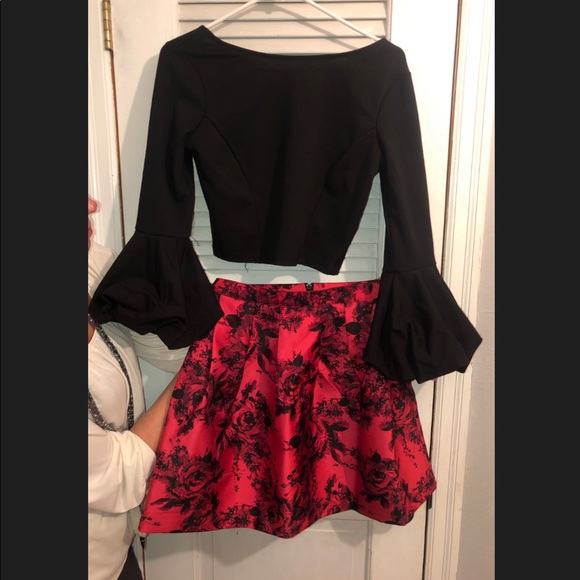 ⭐️ formal dress⭐️ - Picture 1 of 3